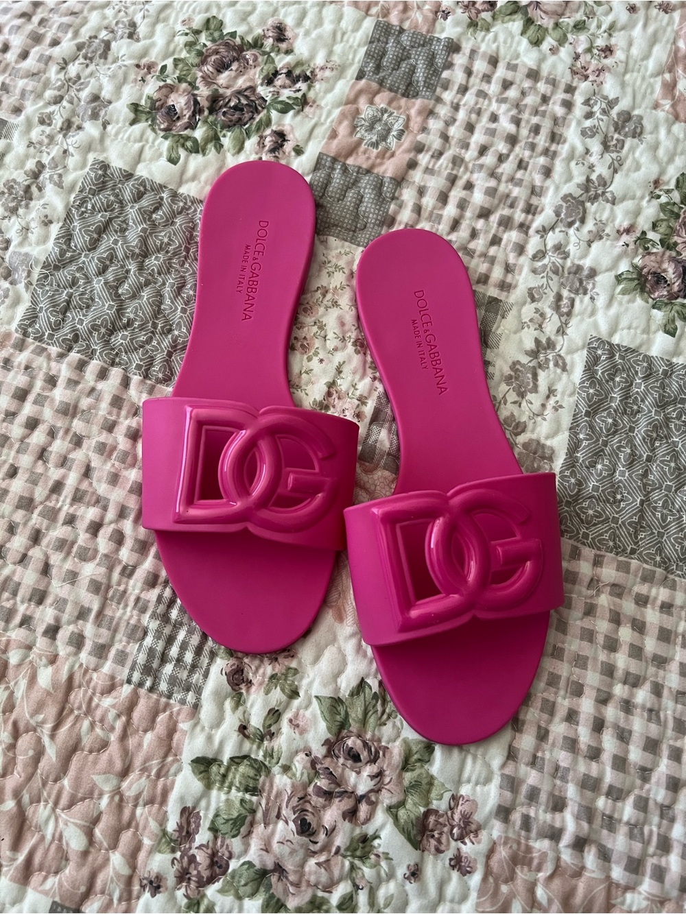 Dolce & Gabbana Pink DG Logo Slide Sandals